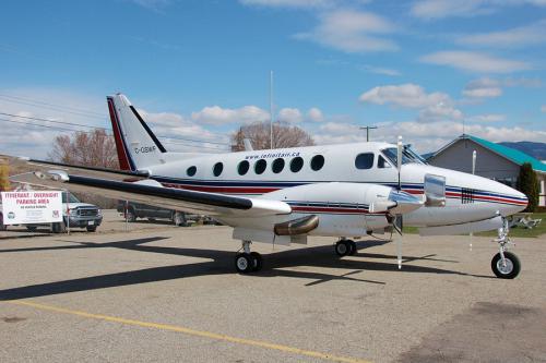 Beech 100