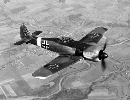 /userfiles/image/worldwar2/ist/fw190.jpg