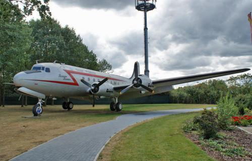 DC-4